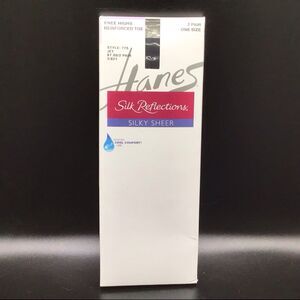HANES Silk Reflections Reinforced Toe Knee Highs Style #775 Jet 2 Pair NEW